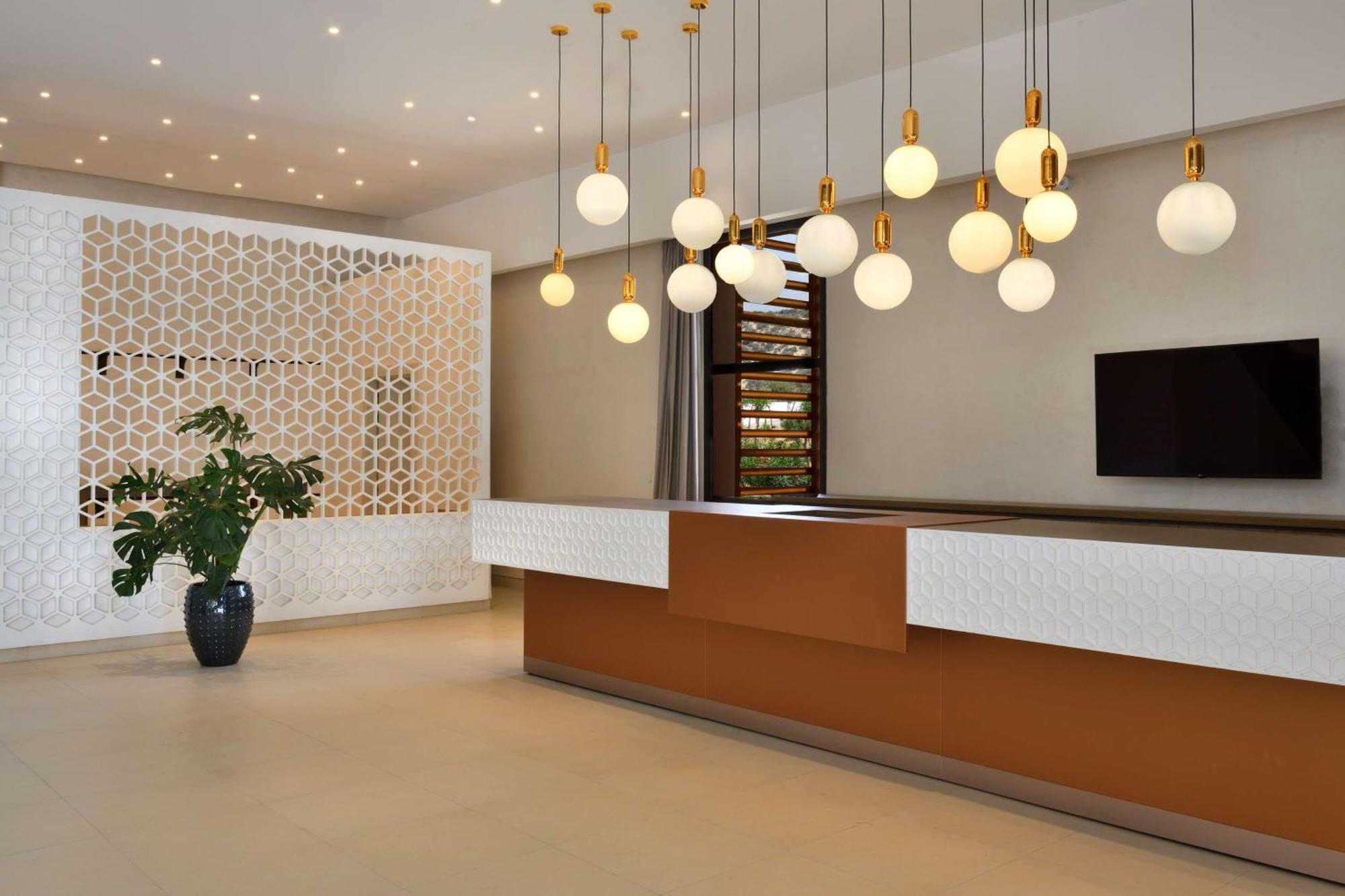 Hilton Bay & Hotel 5*