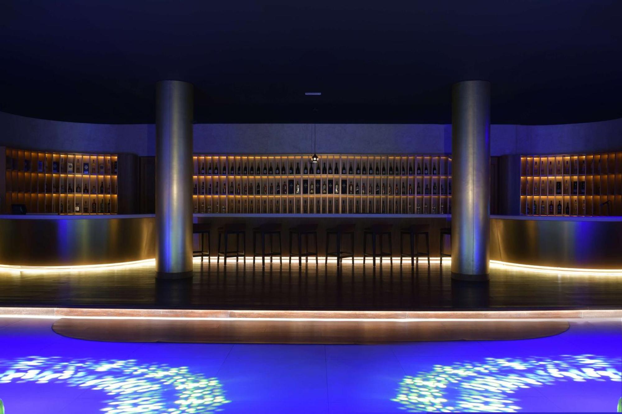 Hotel Hilton Bay & 5*